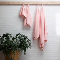 BONGUSTA Badelaken „Naram Blush 100×150 cm“ | Groß & gemütlich | BONGUSTA