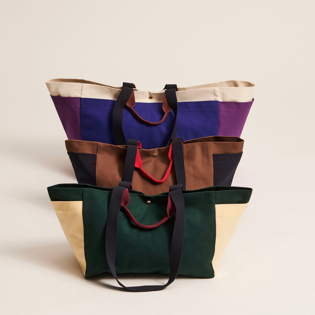 HAY Weekend Bag „Organic Medium Electric Blue“ | Praktisch & knallig | HAY