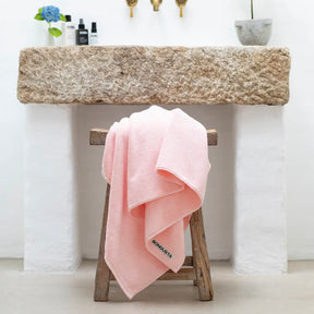 BONGUSTA Badetuch „Naram Blush 70×140 cm“ | Kuschelig & farbig | BONGUSTA