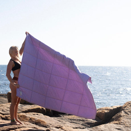 BONGUSTA Decke „Puffy Blanket Lavender“ | Weiche Steppdecke | Bongusta
