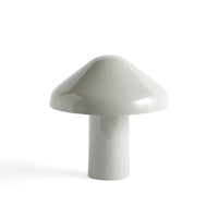 HAY Tischleuchte „Pao Portable Lamp Cool Grey“ | Pur & tragbar | HAY