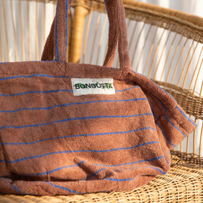 BONGUSTA Tasche „Naram Weekend Camel & Ultramarine“ | Für kleine Auszeiten | Bongusta