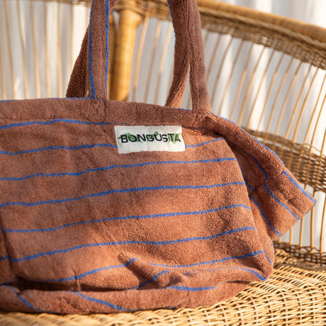BONGUSTA Tasche „Naram Weekend Camel & Ultramarine“ | Für kleine Auszeiten | Bongusta