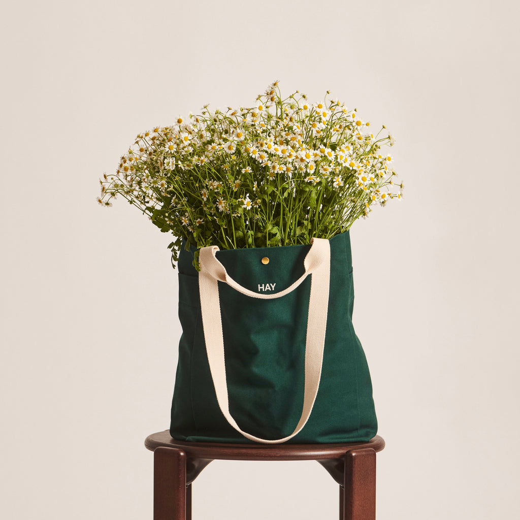 HAY Tote Bag „Everyday Dark Green“ | Kompakt & vielseitig | HAY