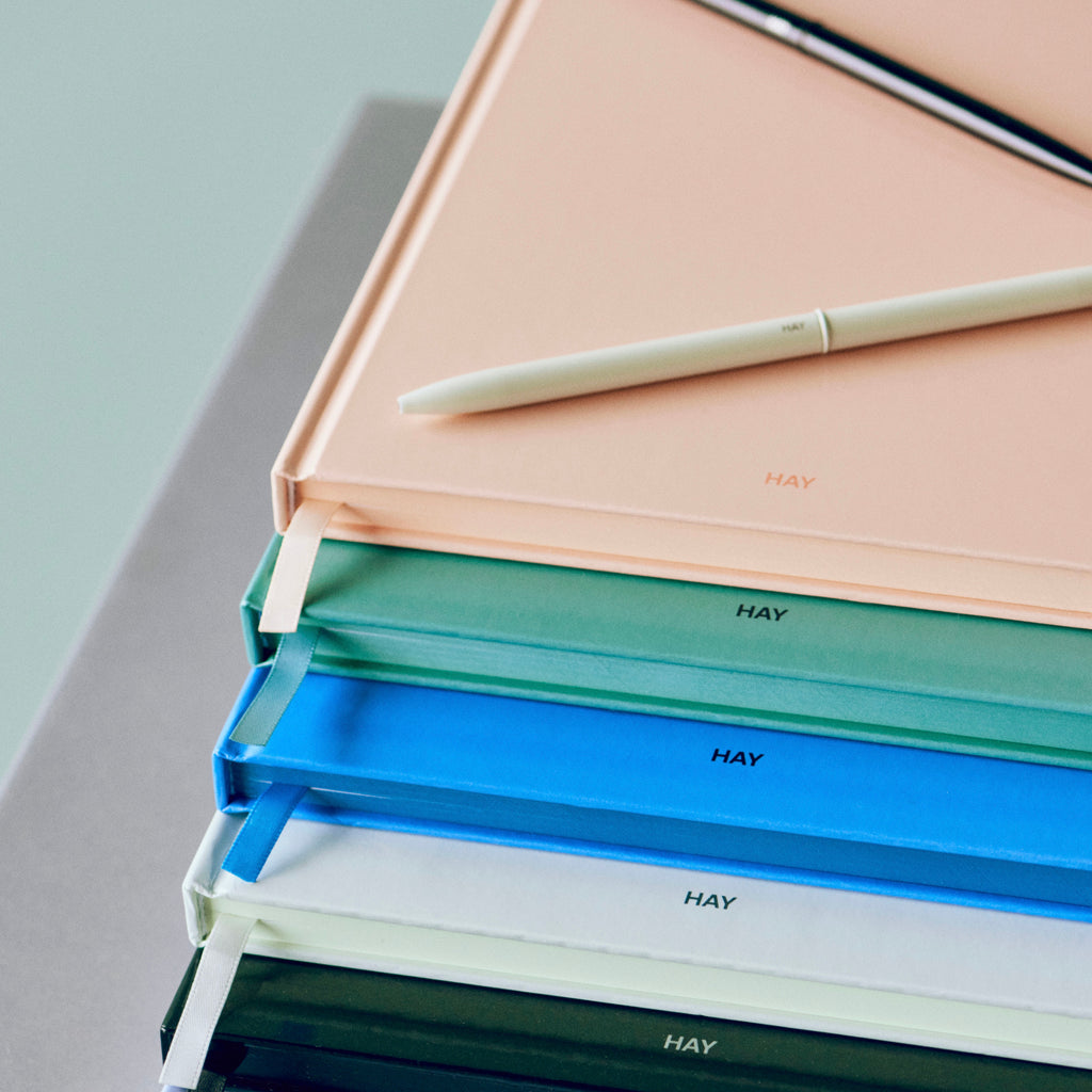 HAY Stift „Bullet Pen Chalk White“ | Minimalistisch & elegant | HAY