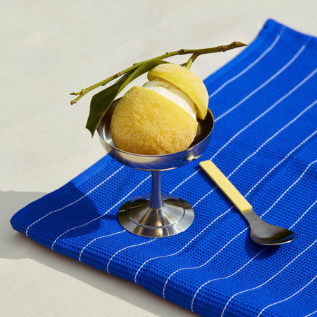HAY Küchentuch „Canteen Blue Pinstripe“ | Klassisch & cool | HAY