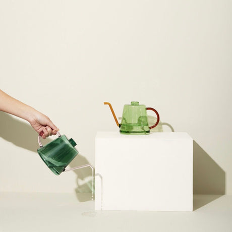 Hübsch Gießkanne „Flora Dunkelgrün“ | Modernes Design | Hübsch