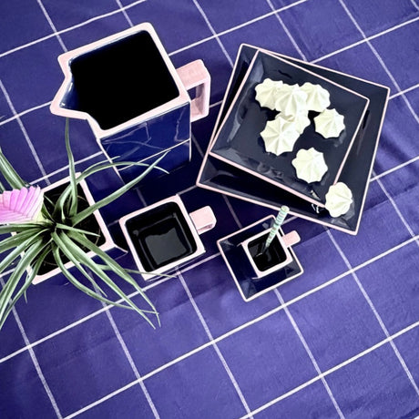 Table Machine Tischdecke “Tile” 300 x 150 cm Blue & Pink | Großformat Design | Table Machine