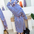 BONGUSTA Bademantel „Naram Dazzling Blue & Rose“ (L/XL) | BONGUSTA | Weicher Bademantel