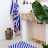 BONGUSTA Badematte BONGUSTA “Dazzling Blue & Rose” | 50x80cm Baumwolle | Funktional & Dekorativ
