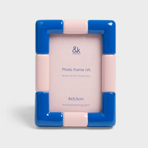 &Klevering Bilderrahmen „Rift Blue“ | Organisch geformtes Design | &Klevering