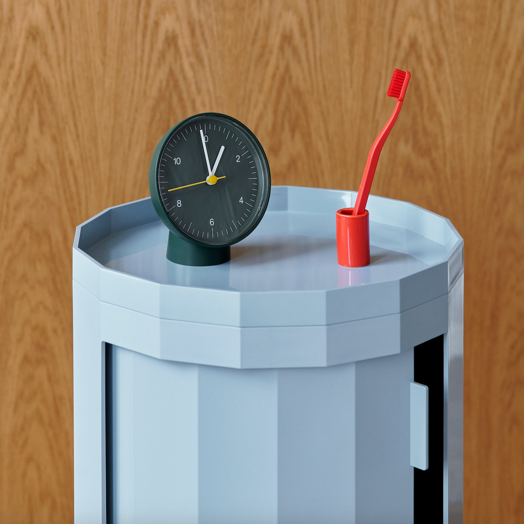 HAY Standuhr „Table Clock Green“ | Kompakt, klar & dekorativ | HAY