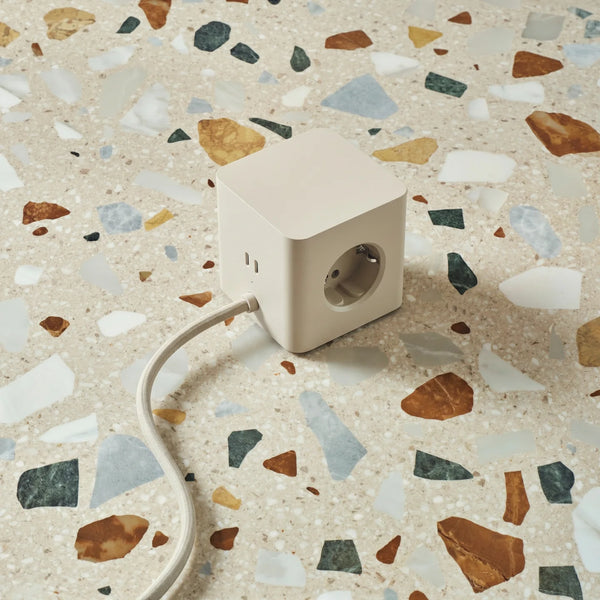 Steckdosenleiste “Cubical C1 3-fach + USB-C 65 W” Sand | Cords