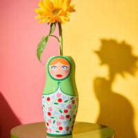 Fluid Market Vase „Doll Flower“ | Figurative Vase mit Blumendetails | Fluid Market
