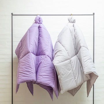 BONGUSTA Decke „Puffy Blanket Lavender“ | Weiche Steppdecke | Bongusta