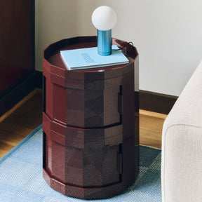 HAY Container „Facet Cabinet 20 Burgundy“ | Kompakt mit Charakter | HAY