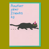 Ohh Deer Grußkarte “Another Year Sneaks By” | Witzige Geburtstagskarte | Ohh Deer