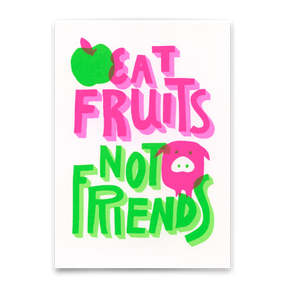 Deli Cards Postkarte "Eat fruits, not friends" | Besondere Karte mit Spruch