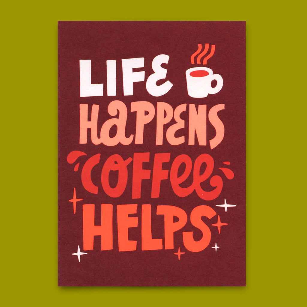 Deli Cards Postkarte "Life happens coffee helps" | Lustige Karte mit Spruch