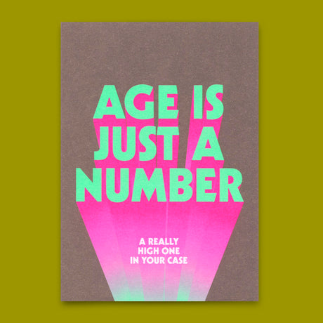 Deli Cards Postkarte "Age is just a number" | Lustige Karte mit Spruch zum Geburtstag