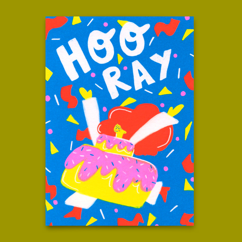Deli Cards Postkarte "Hooray cake costume" | Schöne Karte zum Geburtstag