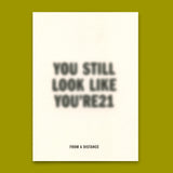 Deli Cards Postkarte "From a Distance Blurred" | Lustige Karte zum Geburtstag