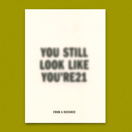 Deli Cards Postkarte "From a Distance Blurred" | Lustige Karte zum Geburtstag