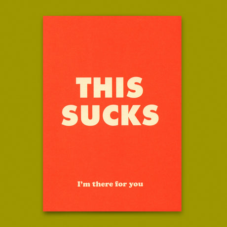Deli Cards Postkarte "This sucks" | Besondere Karte mit Spruch