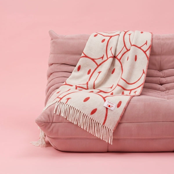 Maison Deux Decke “Smiley x Maison Deux” Weiß-Rot | 100% Wolle | Maison Deux