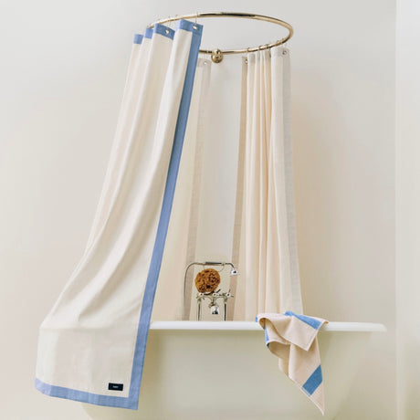 HAY Duschvorhang „Outline Cream & Blue“ | Minimalistisch | HAY