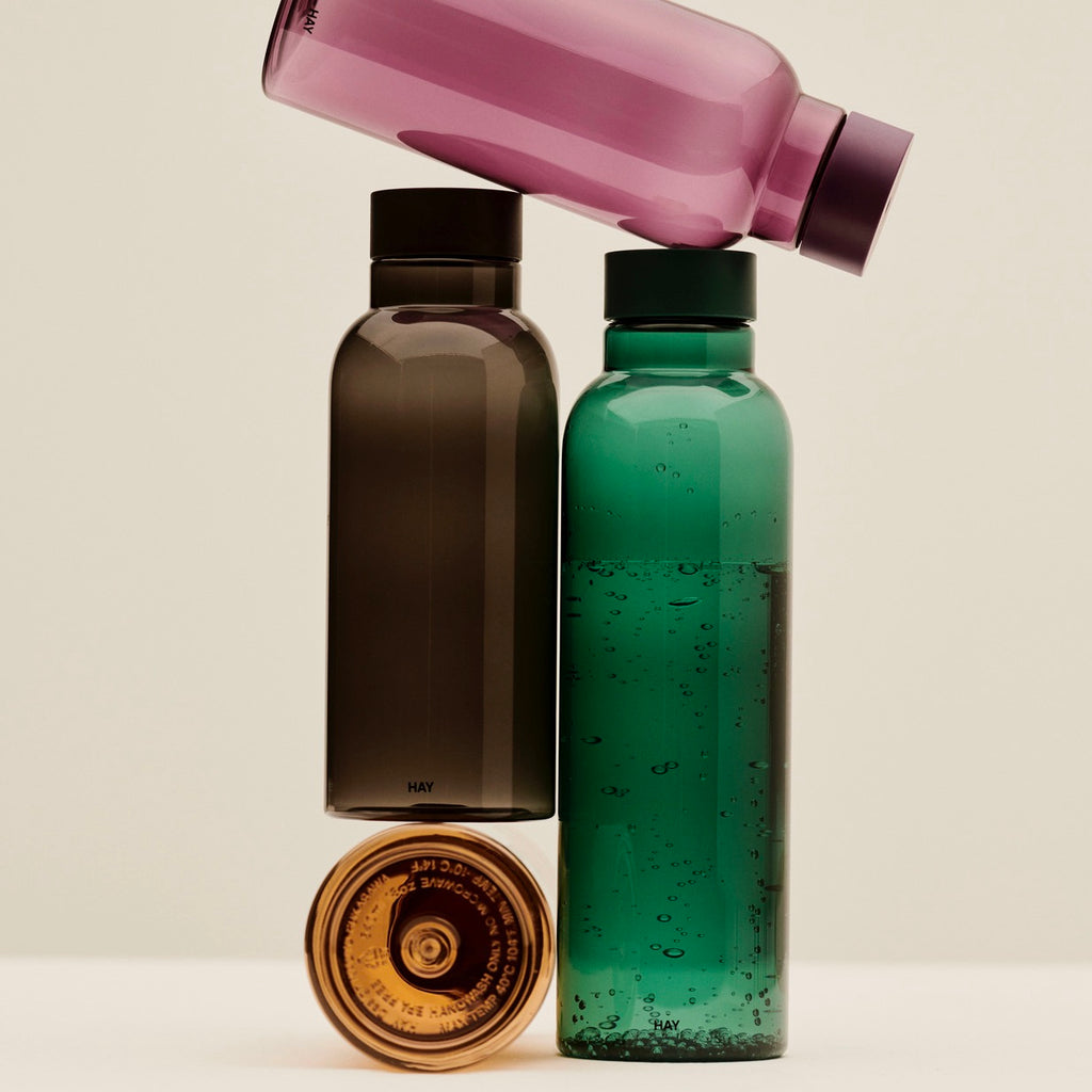 HAY Wasserflasche „Miz Dark Green 0,72l“ | Zeitlos & robust | HAY