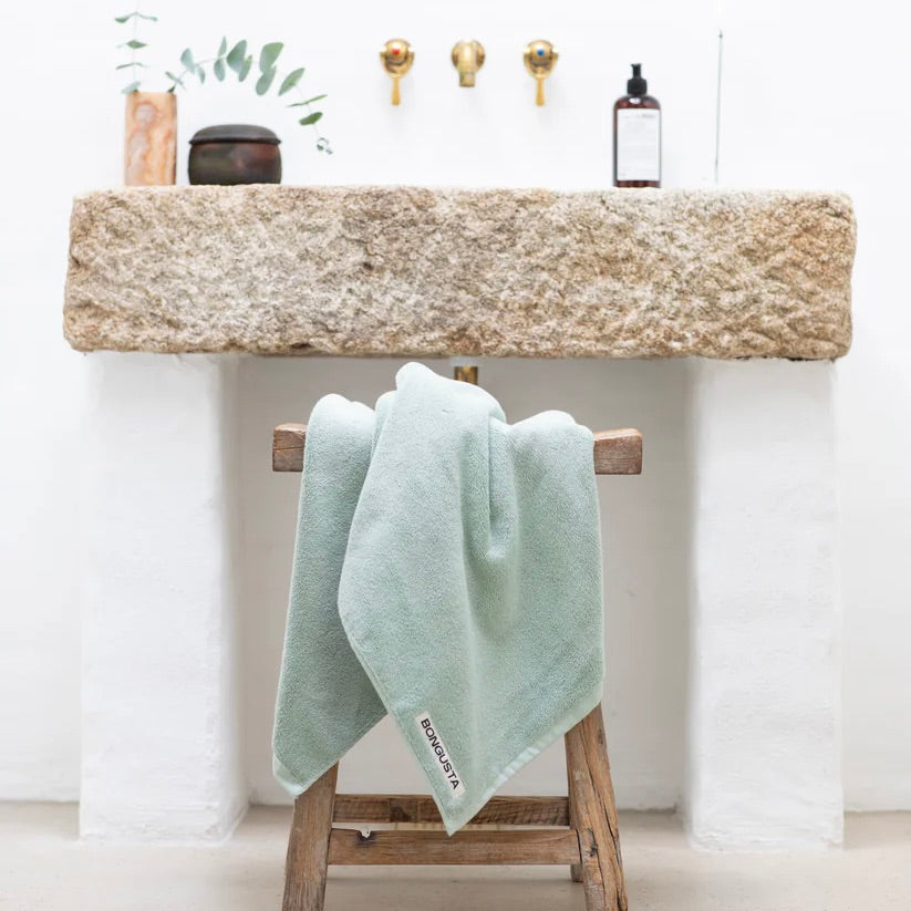 BONGUSTA Badelaken „Naram Silver Sage 100×150 cm“ | Modern & weich | BONGUSTA