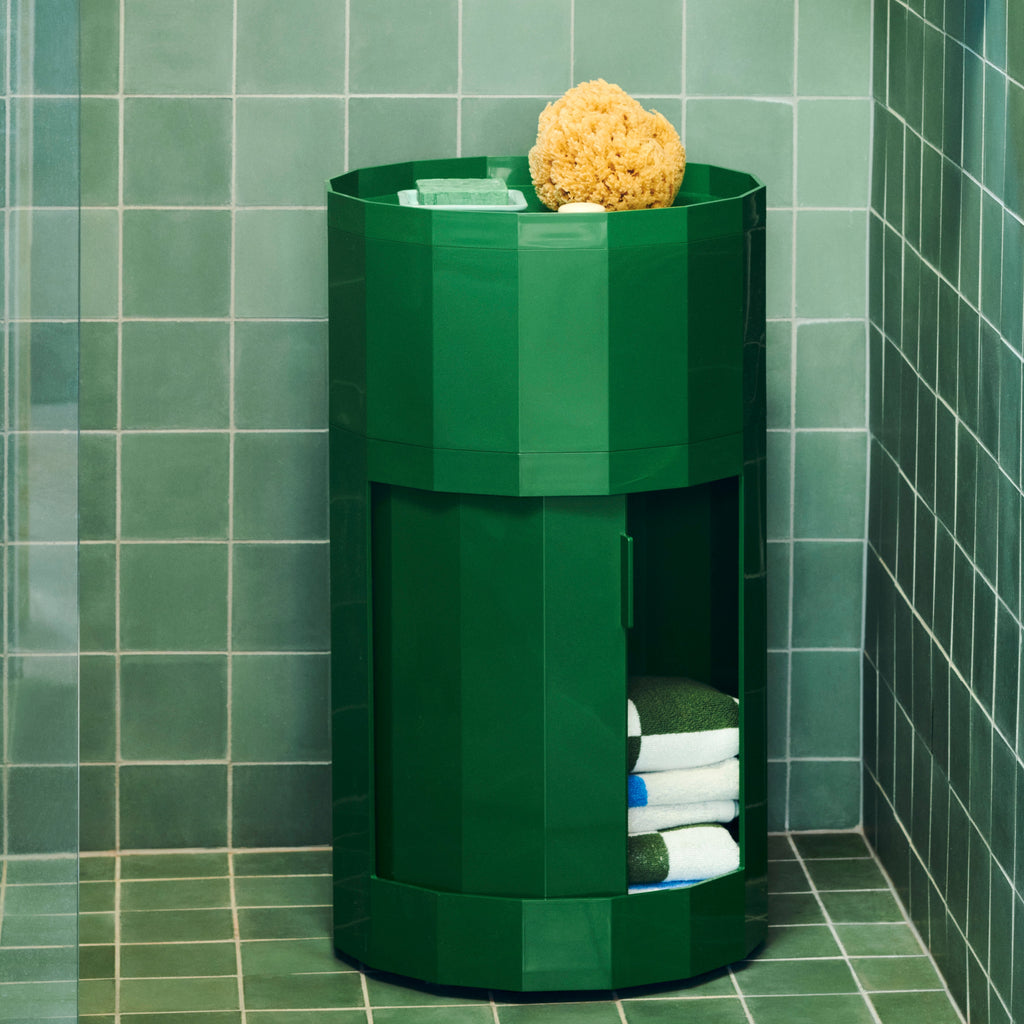 HAY Container „Facet Cabinet High Spinach Green“ | Beistelltisch mit Farbe | HAY
