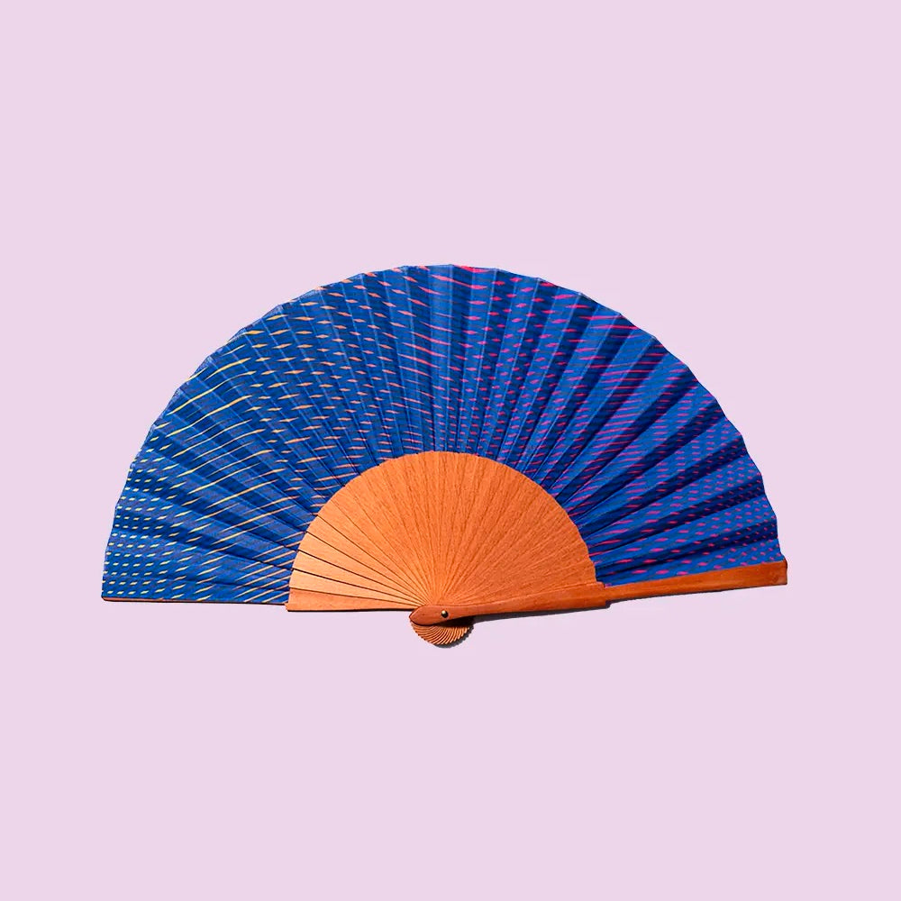A Fan of Fächer „Dancing Waves“ | A Fan of | Cooler Fächer für den Sommer