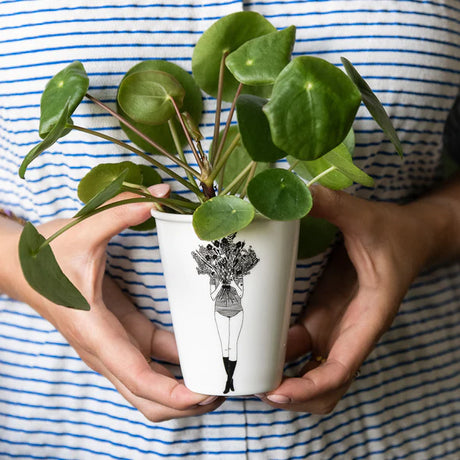 helen b Becher helen b "Flower Girl" | Design Mug mit Illustrationen von Helen Blanchaert