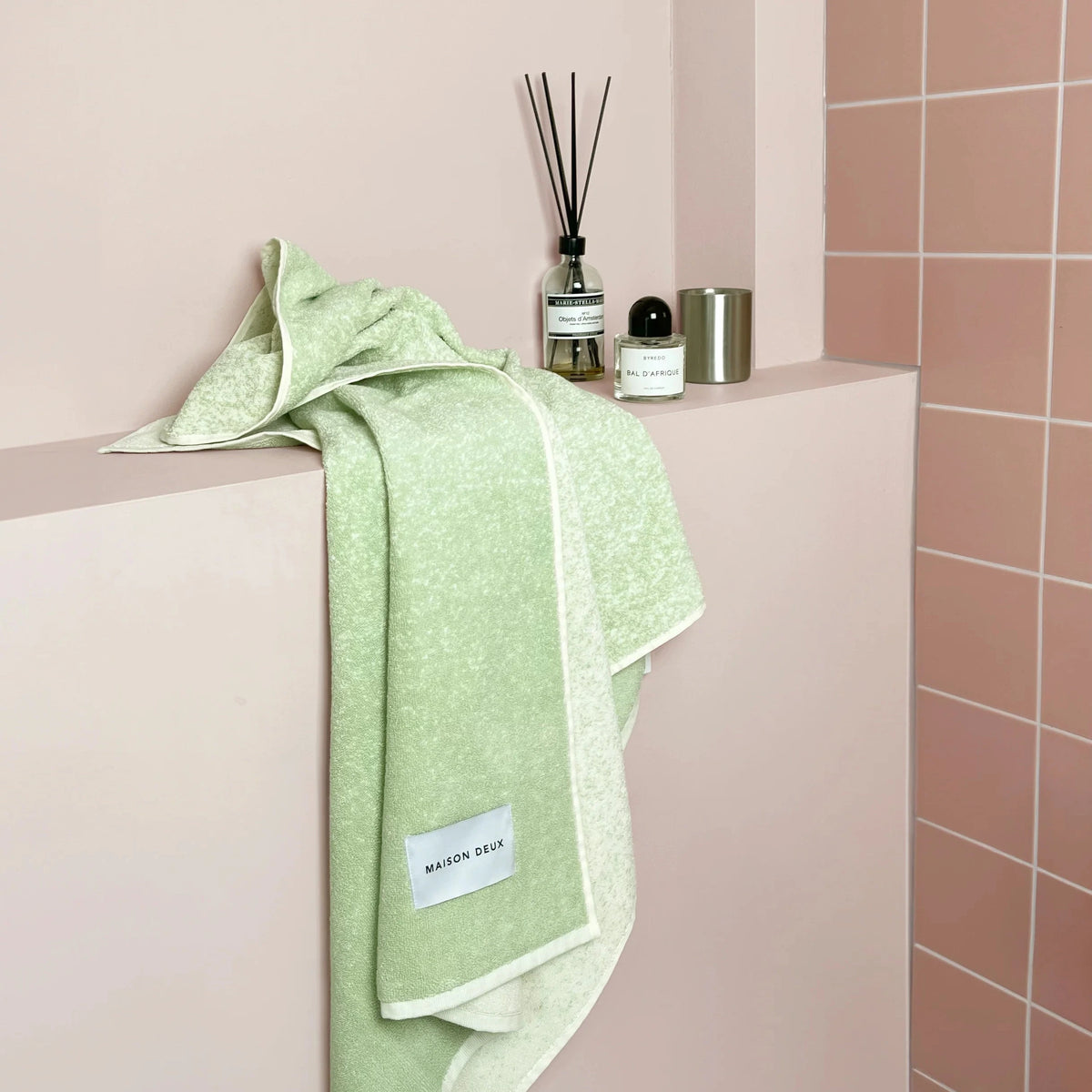 Badetuch “Gradient Sage Vanilla” 70x140 cm | Maison Deux