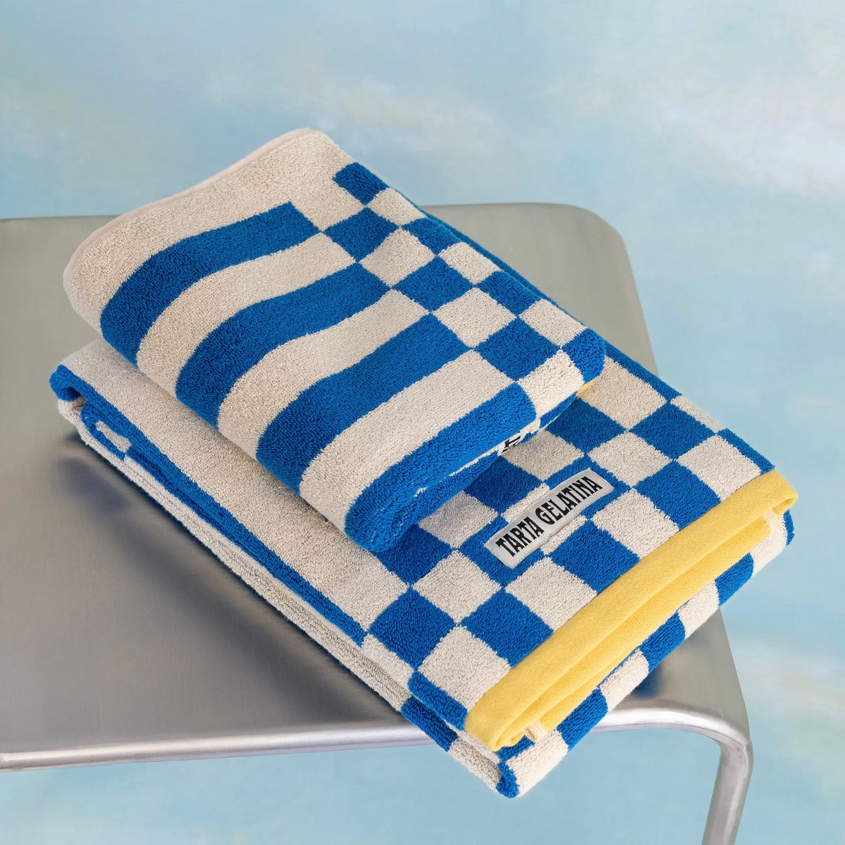 Tarta Gelatina Handtuch “Clubhouse Blau” 50 × 70 cm | Weiche Bio-Baumwolle | Tarta Gelatina