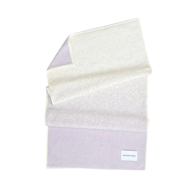 Handtuch “Gradient Lilac Vanilla” 50x100 cm | Maison Deux