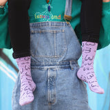Eat Mielies Weird Illustration Socken "Titties" Purple Eat Mielies Weird Illustration | Bunte Baumwollstrümpfe