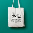 studio ciao Jutebeutel Studio Ciao "Stop Tracking Keep Snacking" | Baumwolle | Praktisch & Cool
