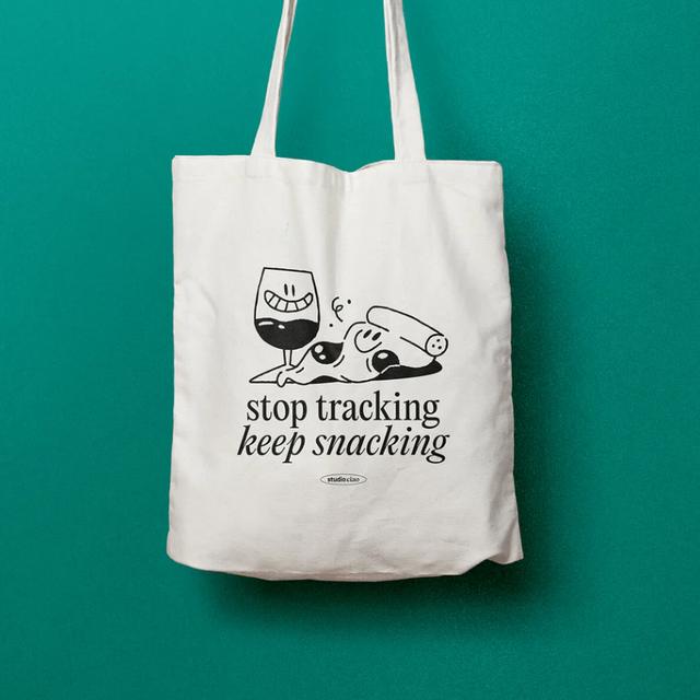 studio ciao Jutebeutel Studio Ciao "Stop Tracking Keep Snacking" | Baumwolle | Praktisch & Cool