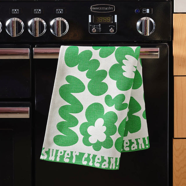 WRAP Küchentuch „Super Clean Flowers Green/Natural“ | Moderne Küche | WRAP