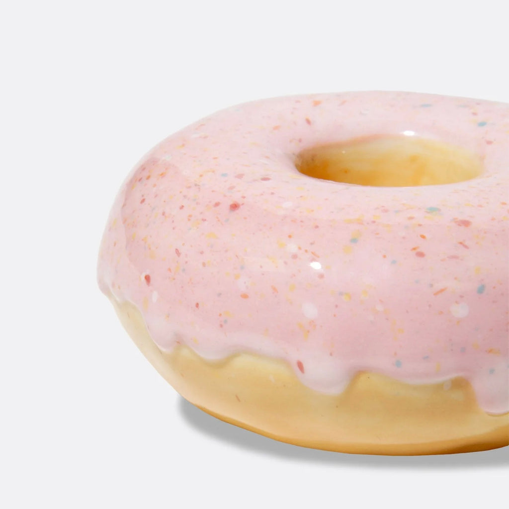 DOIY Kerzenhalter „Donut Pink“ | DOIY | Süßer Kerzenhalter für gemütliche Abende