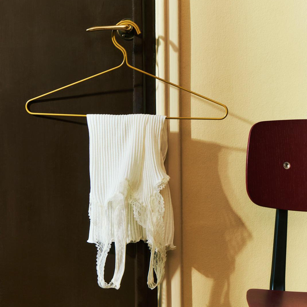 HAY Kleiderbügel „Colour Hanger Dijon“ 3er Set | Warm & markant | HAY