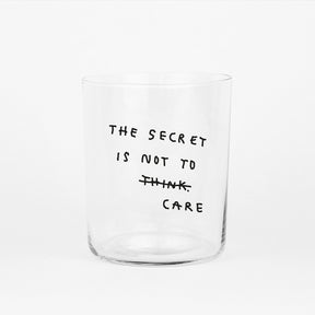 YAHYA Studio Glas „The secret is not to care (L)“ | Lustig & ehrlich | YAHYA Studio