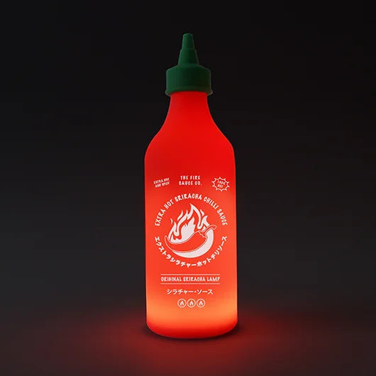 Gift Republic Lampe “Sriracha” | Würziges Licht mit Kultfaktor | Gift Republic