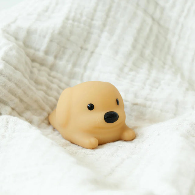 WINKEE Nachtlicht “Tiny Hund” | Gemütliches Licht mit Wau-Effekt | WINKEE