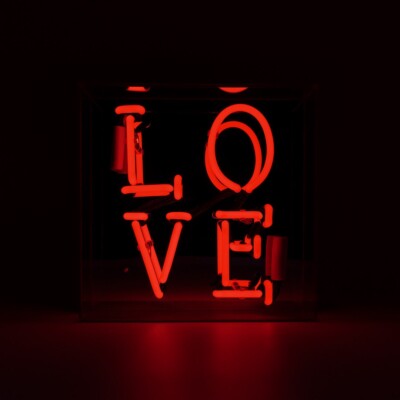 Locomocean Neon Acryl Box “Love” | Romantisches Neon Licht | Locomocean