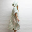 BONGUSTA Poncho „Naram Pure White & Grass“ (L/XL) | BONGUSTA | Stilvoller Poncho