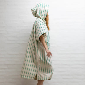 BONGUSTA Poncho „Naram Pure White & Grass“ (L/XL) | BONGUSTA | Stilvoller Poncho